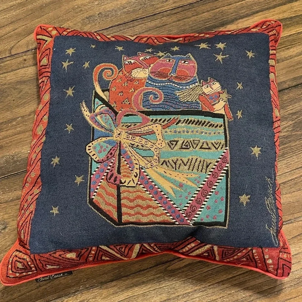 LAUREL BURCH Christmas CATS Throw PILLOW Holiday TAPESTRY Kitty Vintage Red Gold